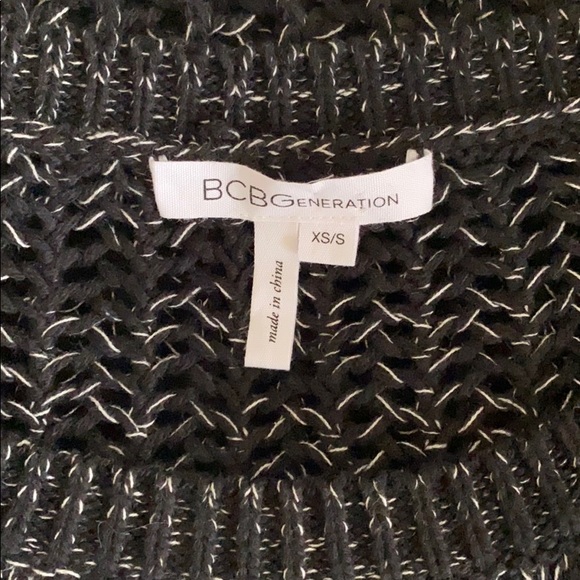 BCBG loose weave sweater - Picture 4 of 5